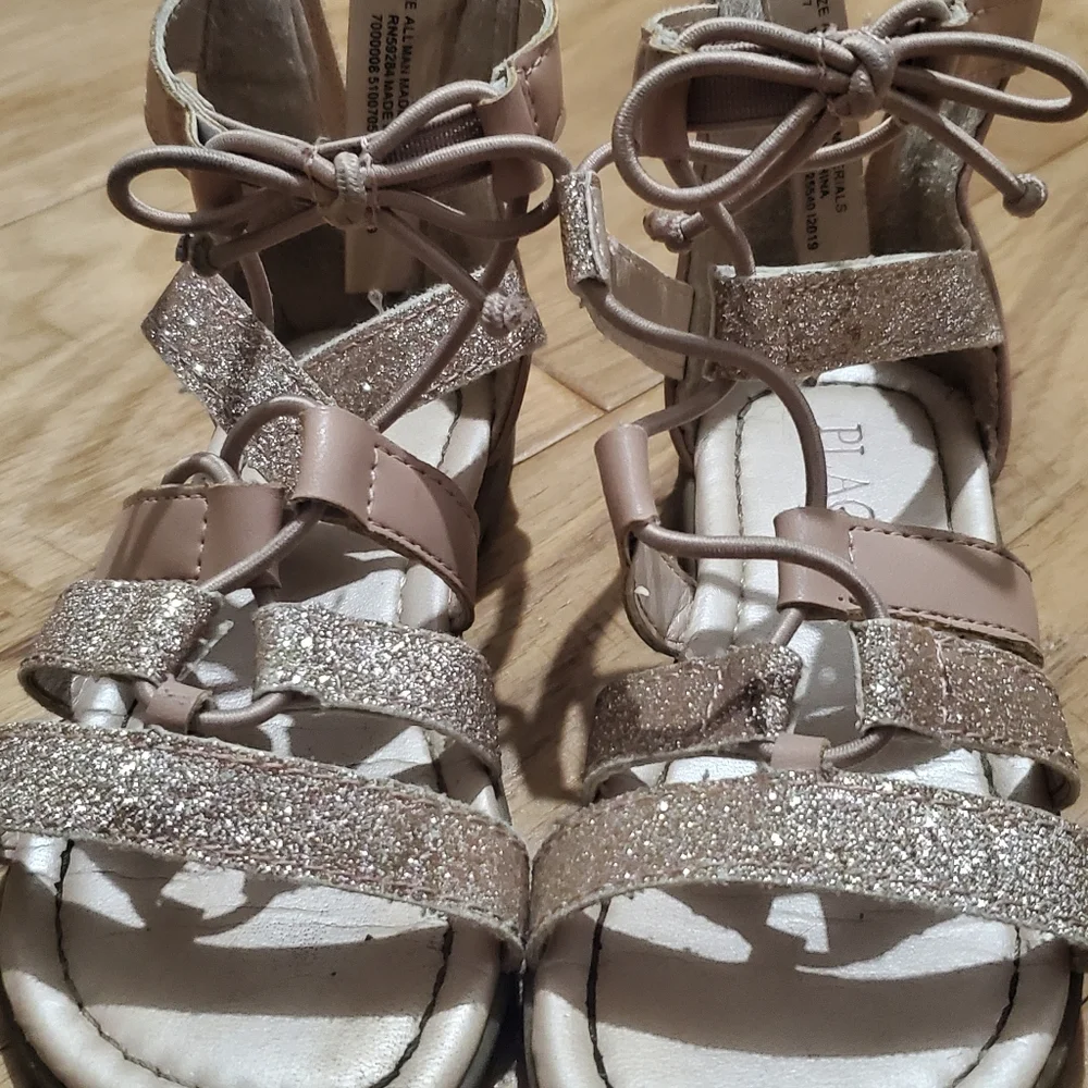 The Children's‎ Place Toddler Girls Rose Gold Gladiator Sandals Size 7 Strappy